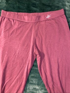 Women's Burgundy Leggings with Subtle Waist Logo